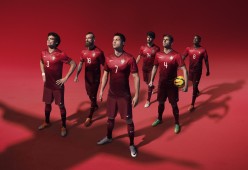 “高新体育中心：网球选手挑战赛场，激战正酣”