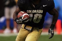 五大联赛中场跑动距离排行榜反映的战术取向，五大联赛场地大小